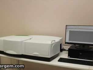 دستگاه UV-VS-NIR در آزمایشگاه گوهرشناسی